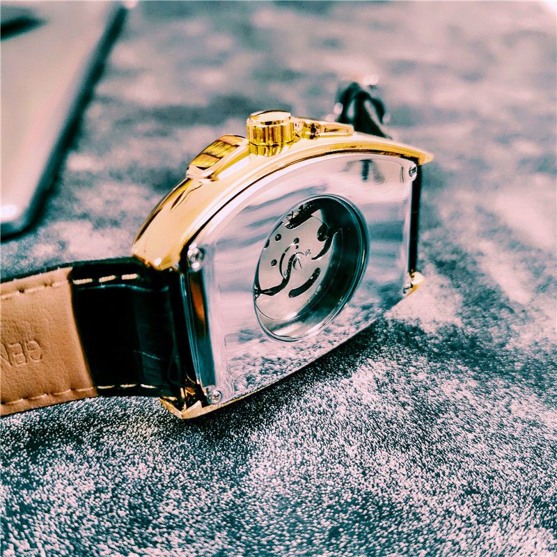 Luksusowy męski zegarek mechan – Cartier Watch Tank recenzja i cena